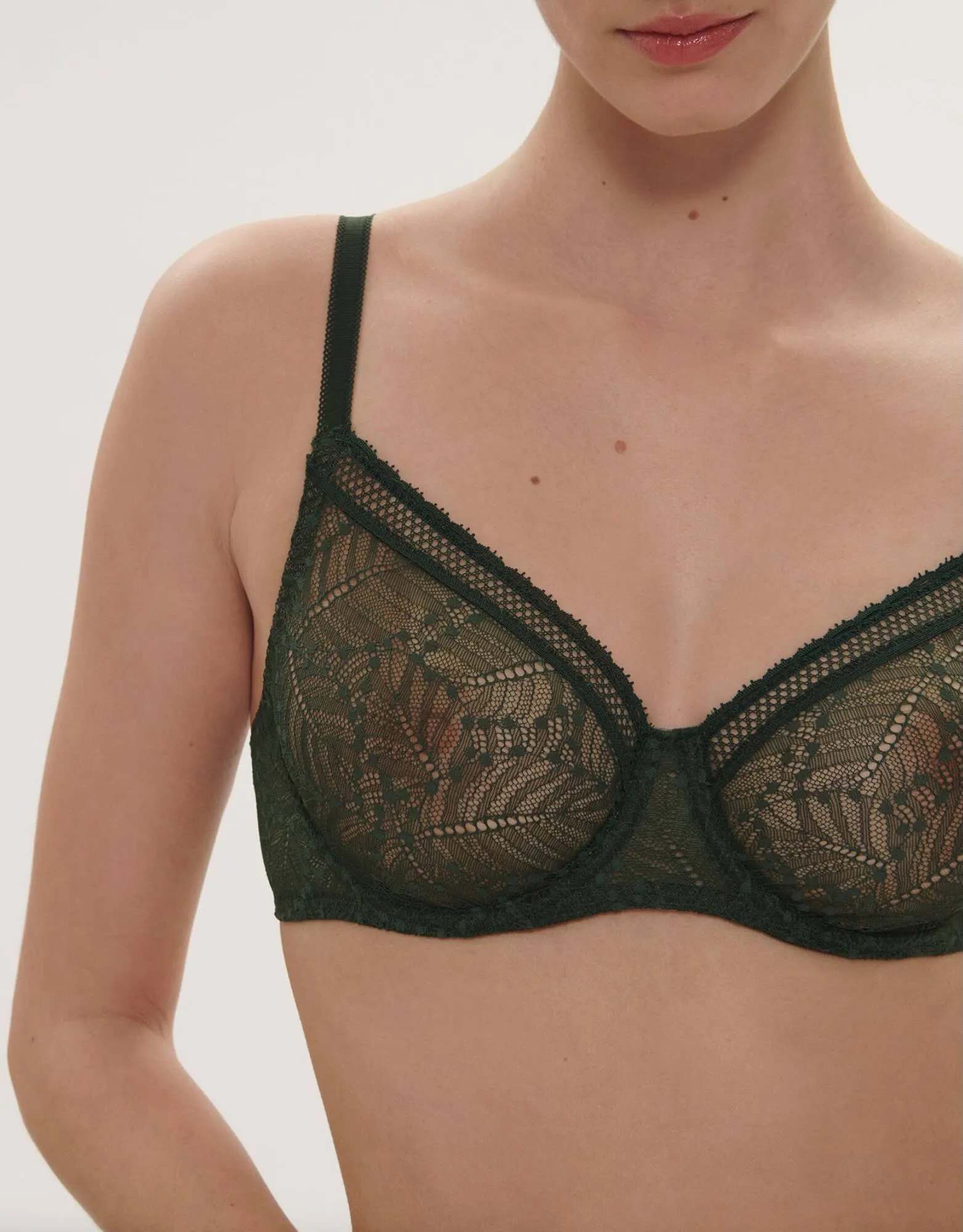 Comete moulded plunge bra - seasonal colors