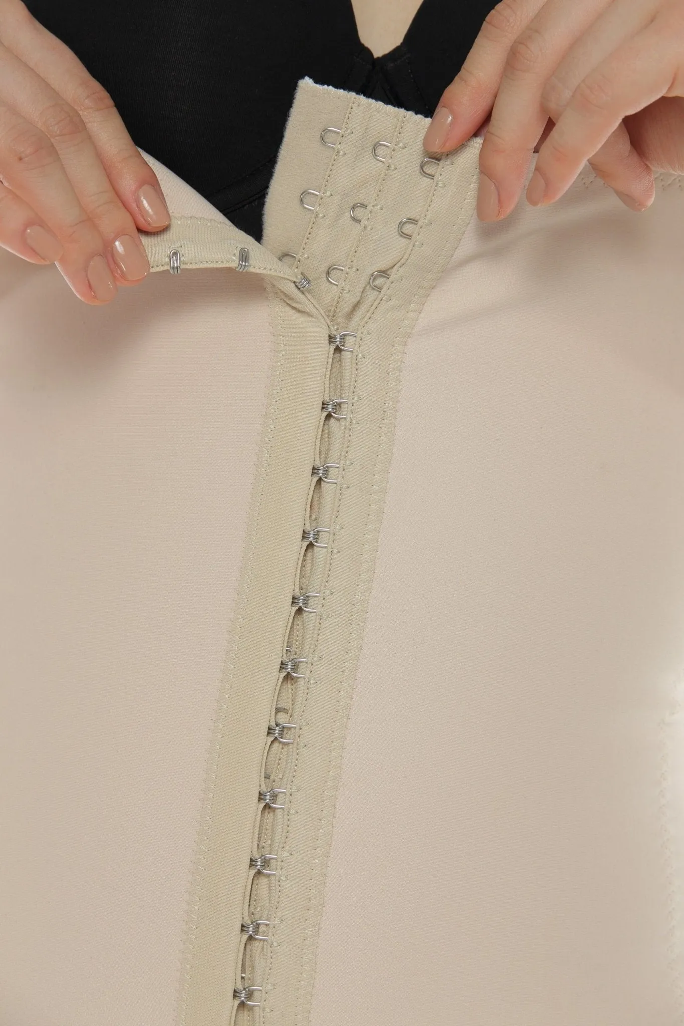 Maximum compression Slimming Shaper With Sleeves